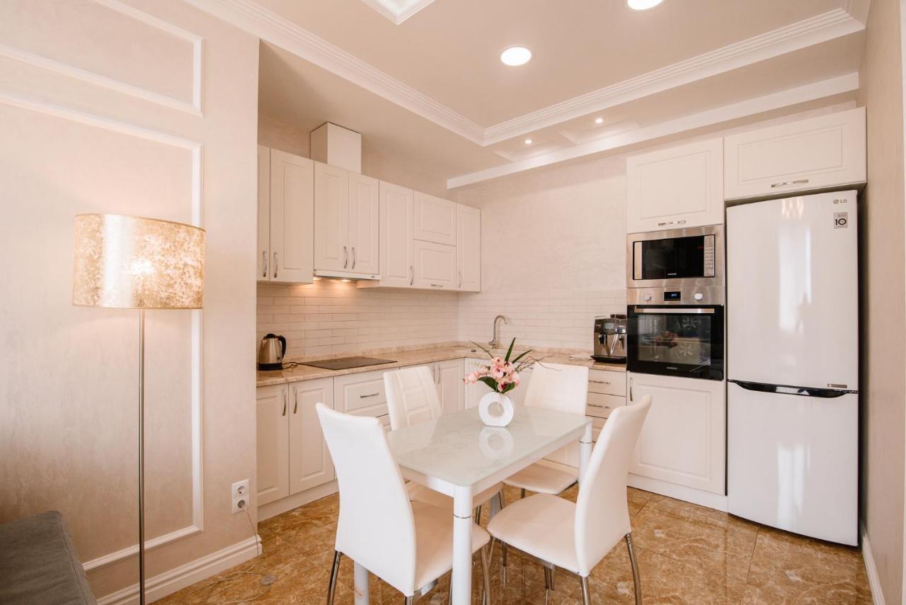 Luxury For Business & Pleasure Royal 1 Apartment Киев Екстериор снимка