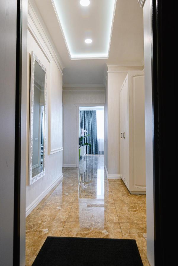 Luxury For Business & Pleasure Royal 1 Apartment Киев Екстериор снимка