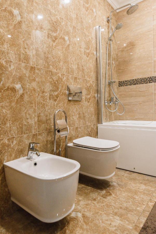 Luxury For Business & Pleasure Royal 1 Apartment Киев Екстериор снимка